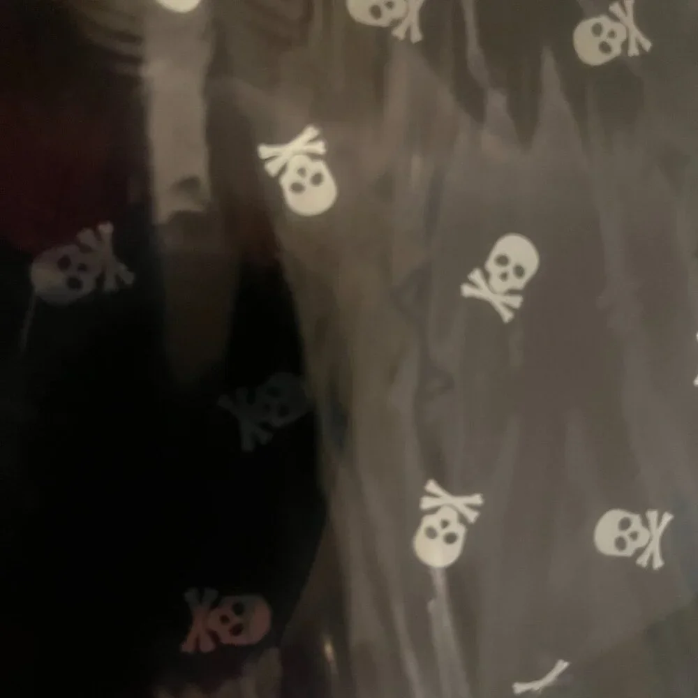 Skull Oval Platters Black w/ Silver Skulls for Halloween Treats‎ (NEW / x)